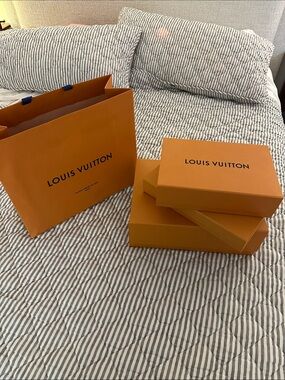 Louis Vuitton 3 Boxes and bag like new